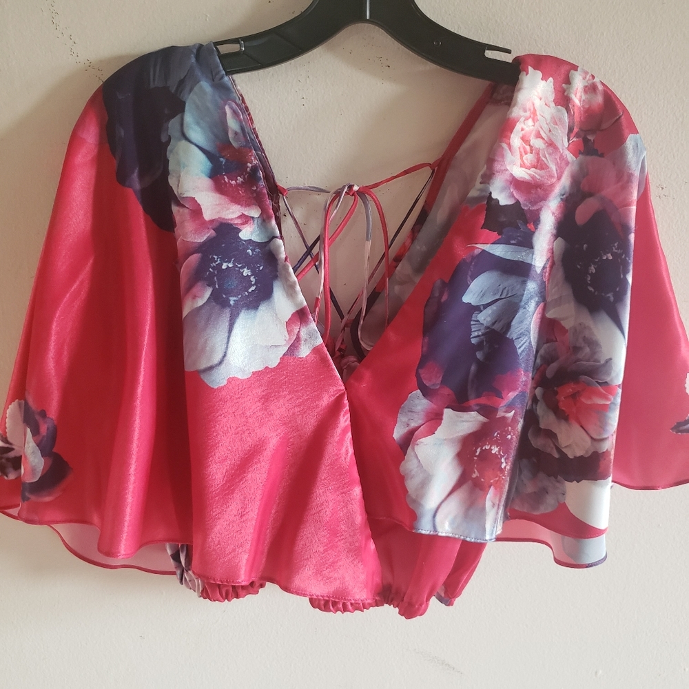 100% silk floral cropped top